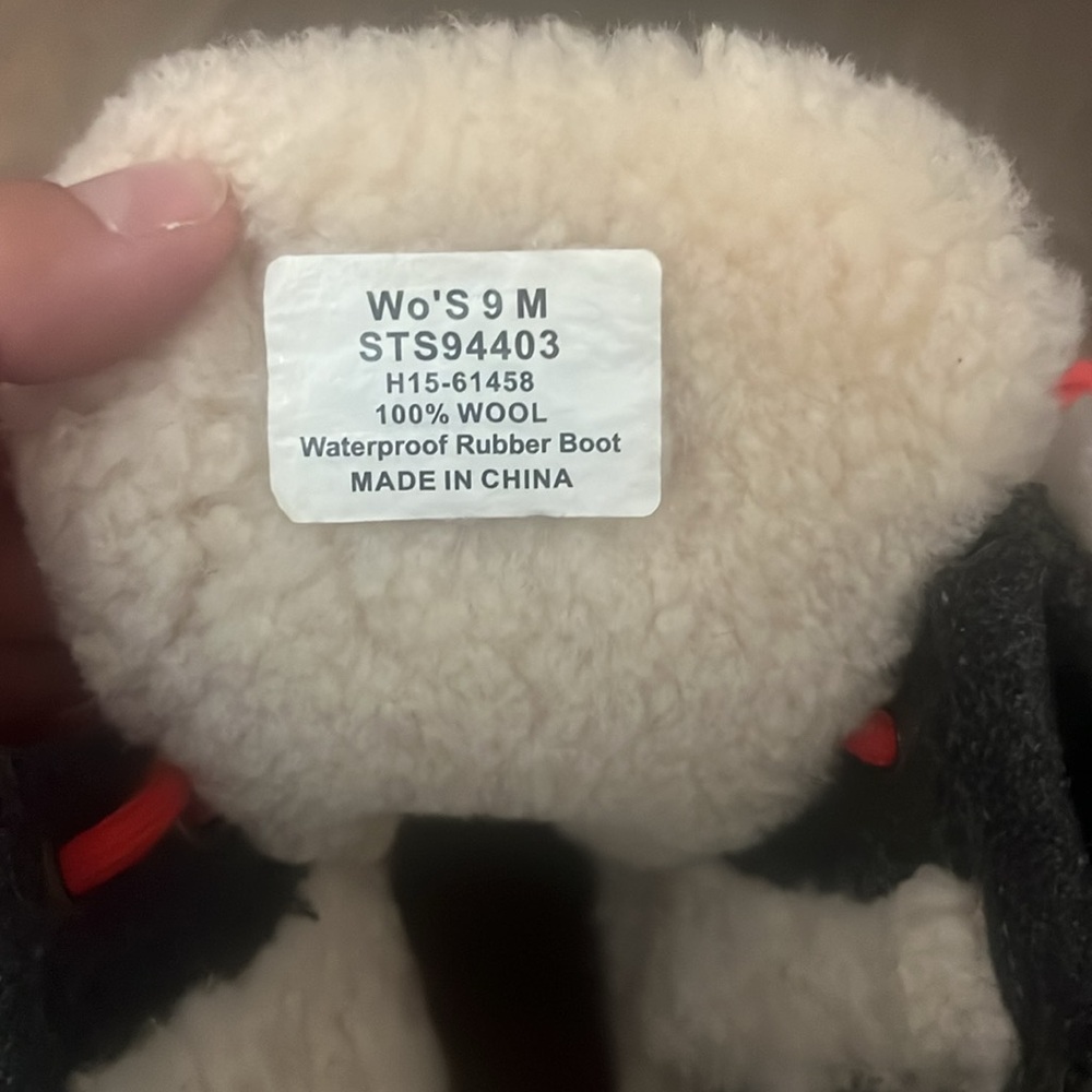 Sperry Waterproof Wool-Lined Boot - image 3